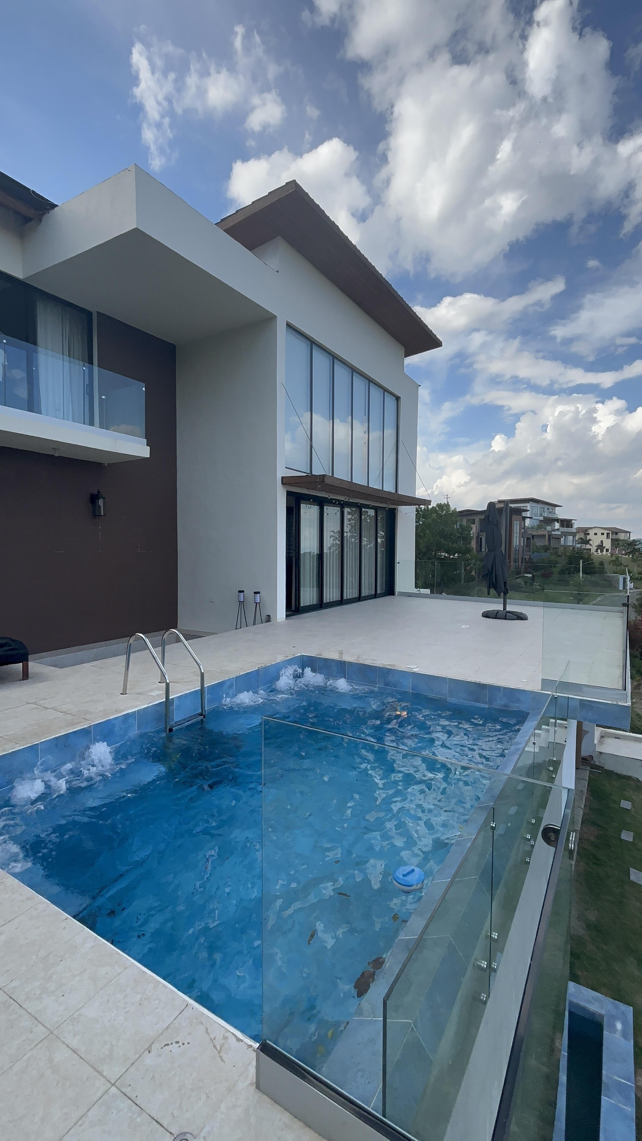 Hermosa y moderna villa con una de las mejores vistas de Jarabacoa