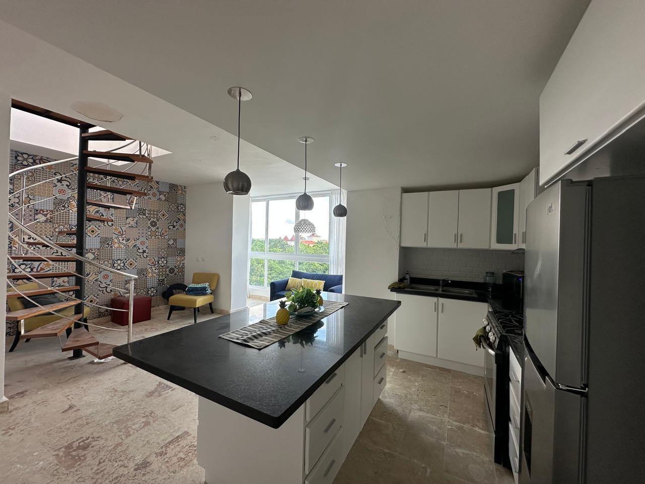 Penthouse en la Playa por solo $275,000