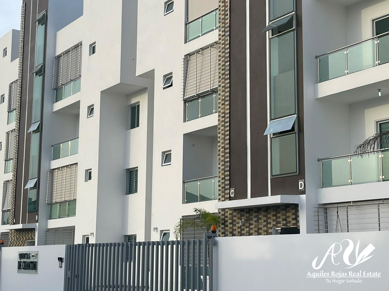 Residencial Quintas de Chantini 1er. Nivel Aquiles Rojas Real Estate