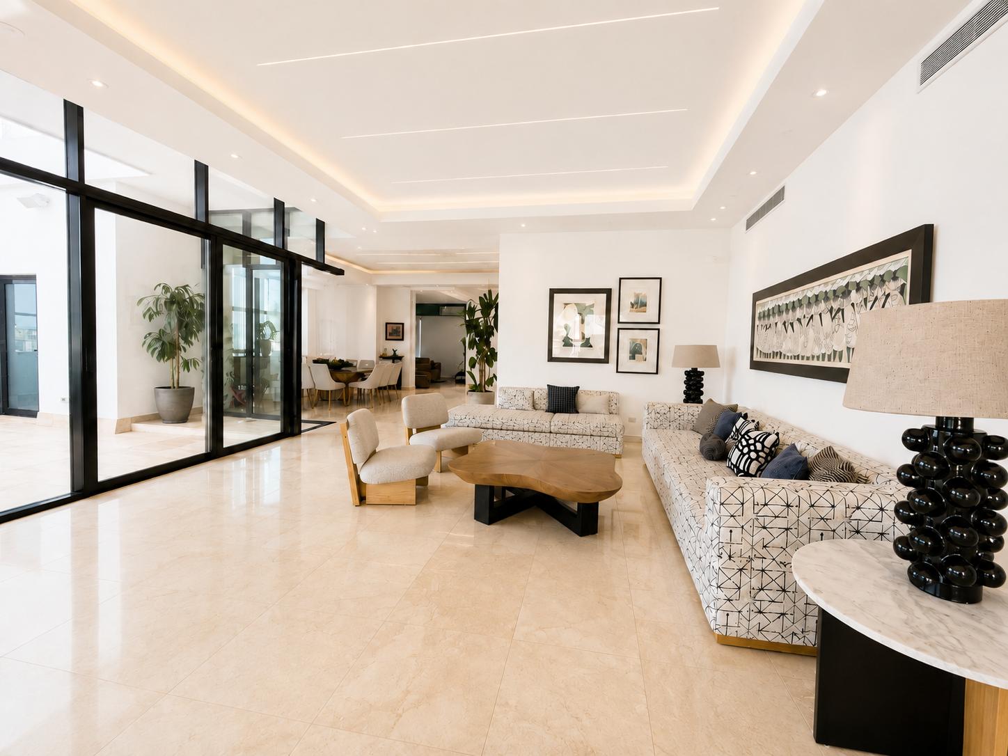 Penthouse de lujo en Serrallés con vista a la ciudad | 4 habitaciones 1 600 mt2 | US$ 897,000