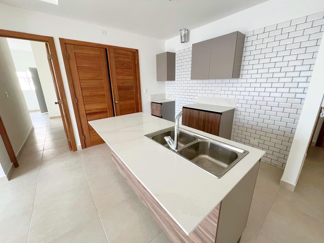Apart. de 1 habitación + estudio a la venta.