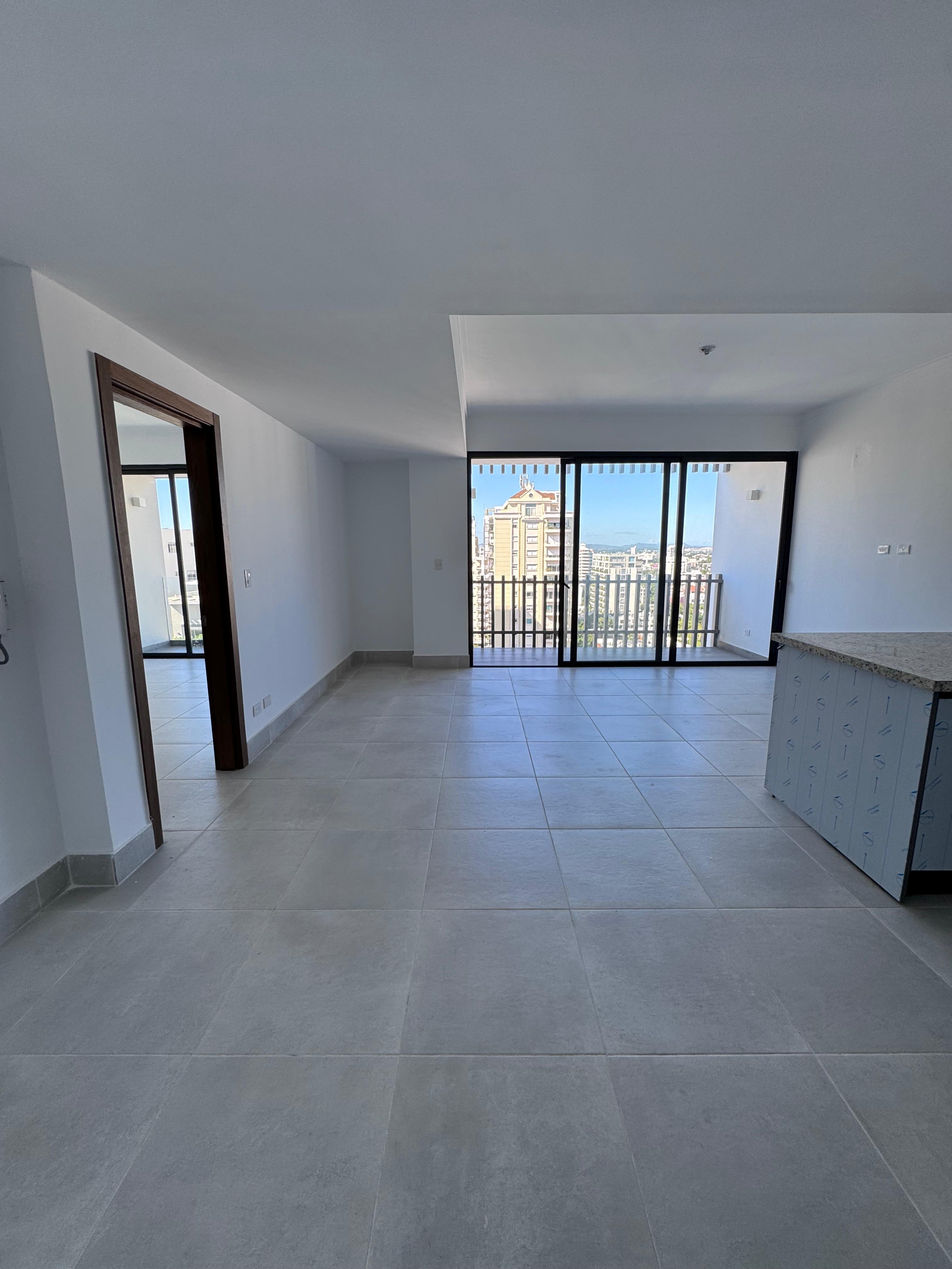 Apartamento de 80 m² y 1 Habitación en Alquiler en Piantini - US$ 1,500