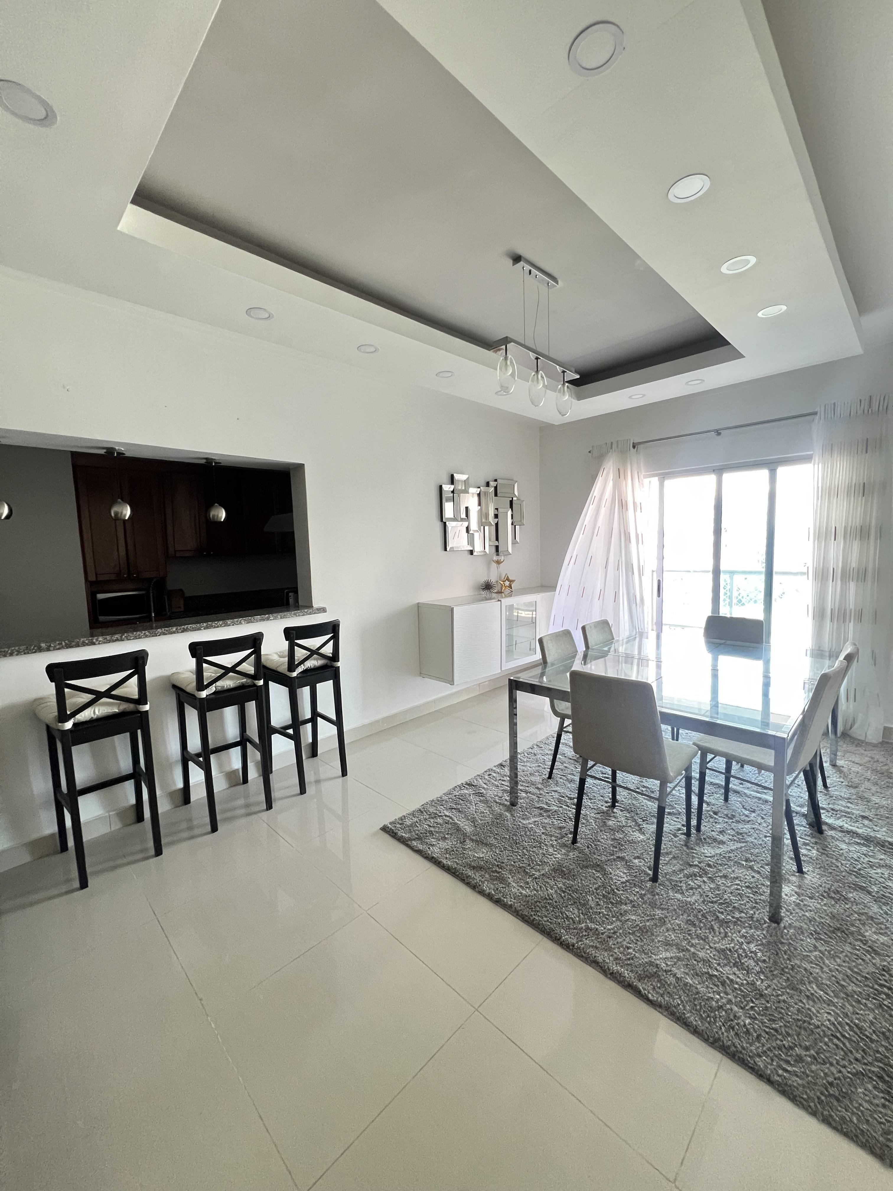 Apartamento en venta amueblado en Evaristo Morales de 2 habitaciones