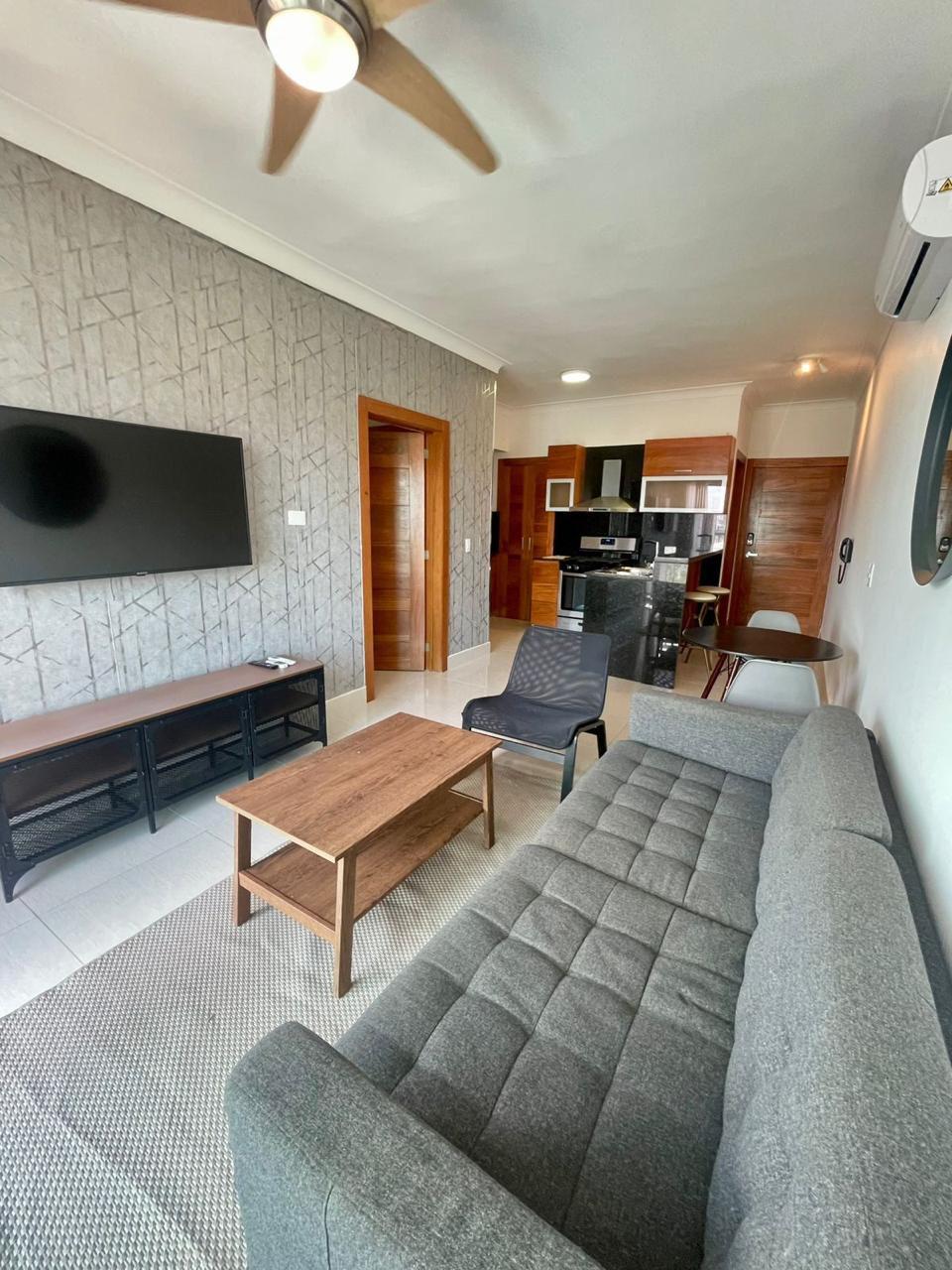 Apartamento en Alquiler Amueblado en Ensanche La Julia - ¡Vive con Vista al Mar y Comodidad!
