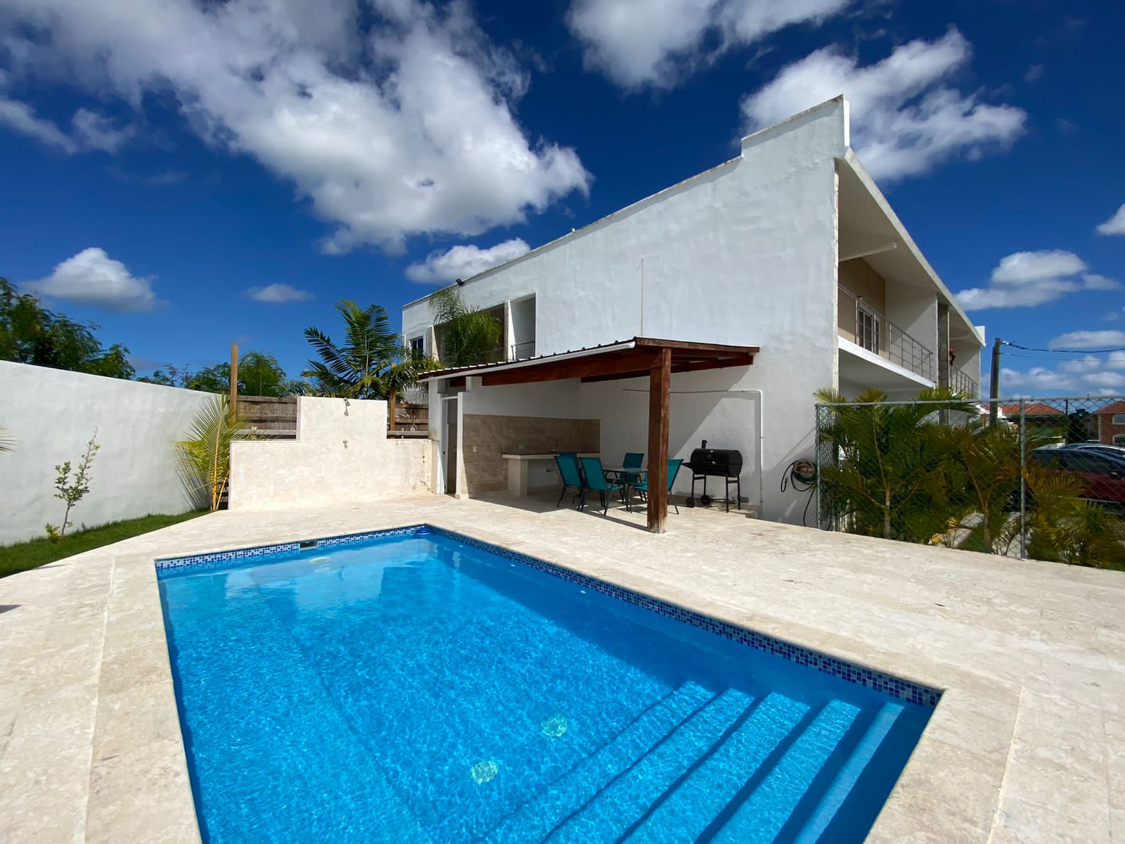Hermoso apartamento listo de oportunidad.