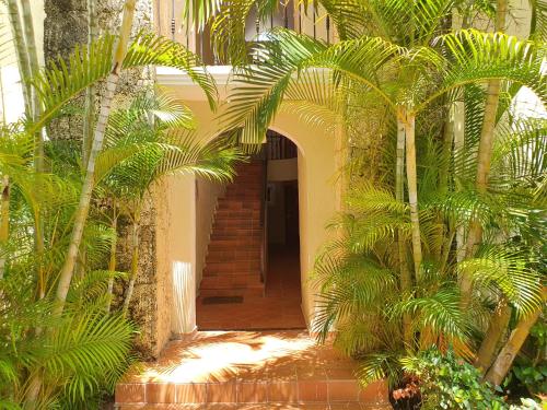 PUNTA CANA/ APARTAMENTO DE DOS HABITACIONES EN CAMPO DE GOLF DE COCOTAL CON BENEFICIOS DEL HOTEL MELIA