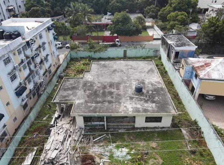 Terreno en Venta en Costa Azul con Preaprobación para 2 Torres