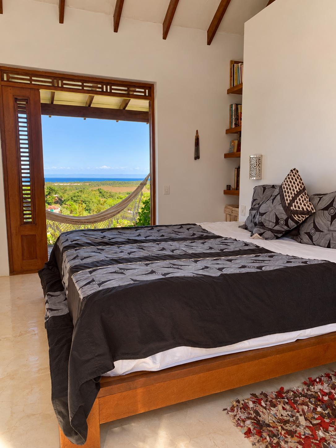 Villa Amueblada con Amplio Terreno en Las Terrenas, Samana