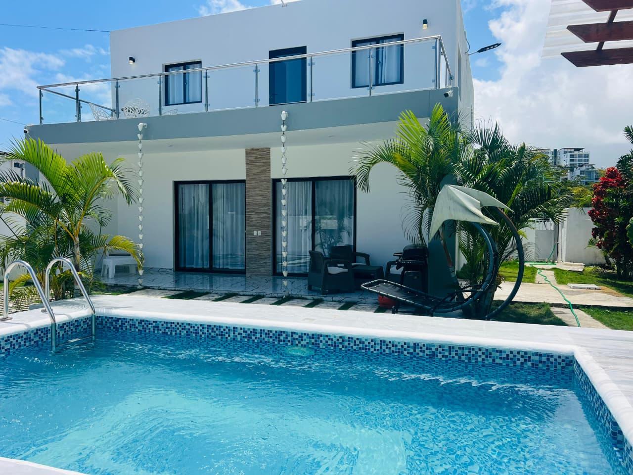 Oportunidad Ănica | Hermosa Villa Amueblada con Piscina en Las Terrenas, Samana