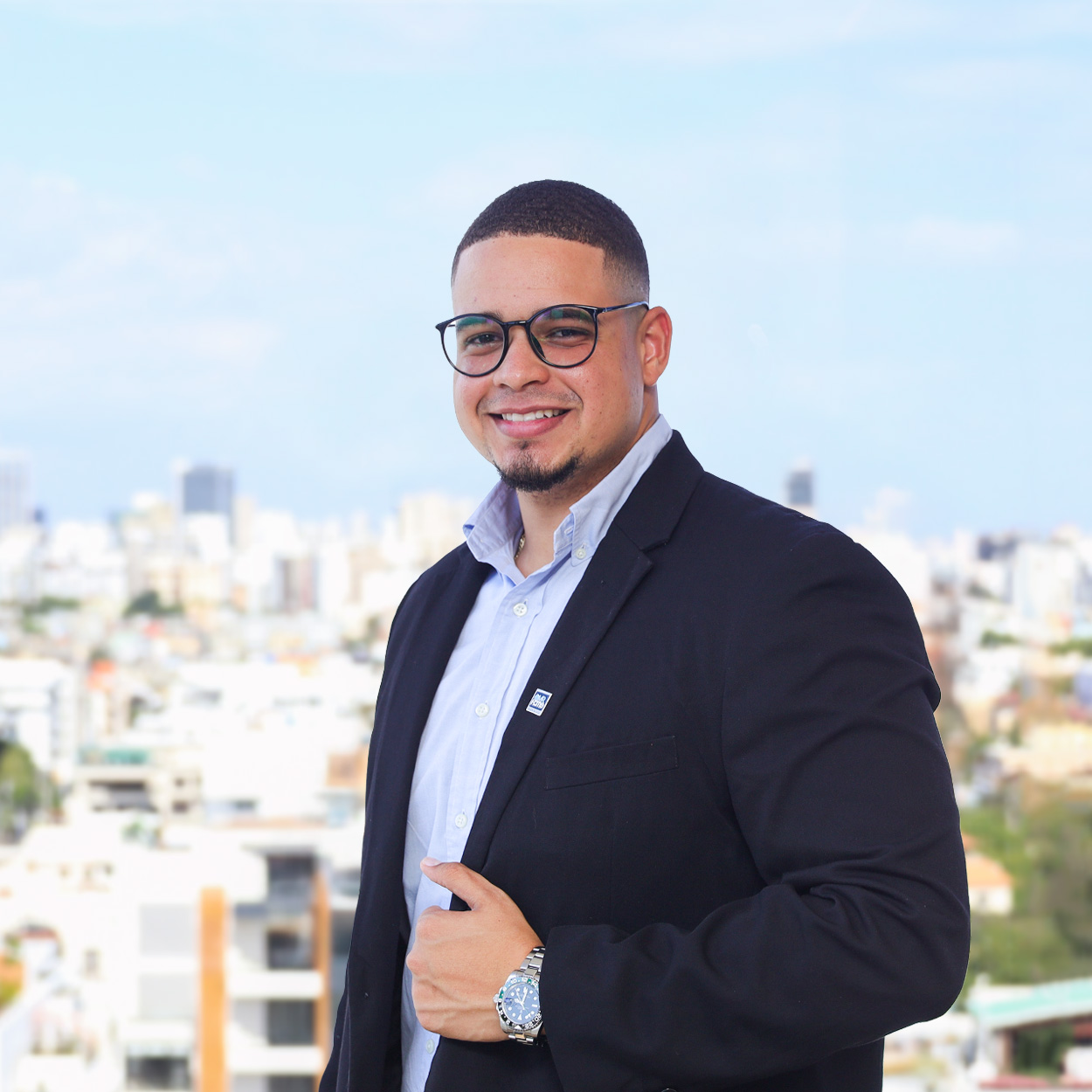 Daniel Reyes MR. HOME