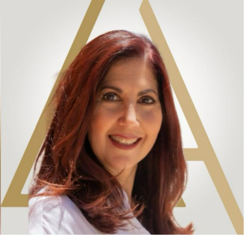 Yvette Peña